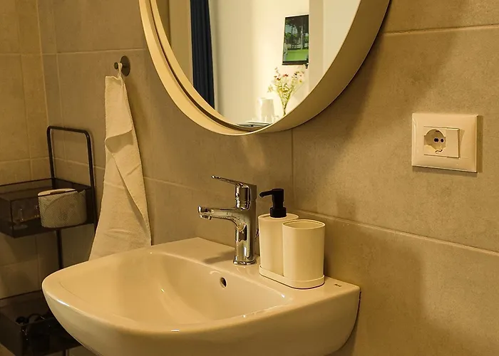 Cielo 27 מלון טיראנה